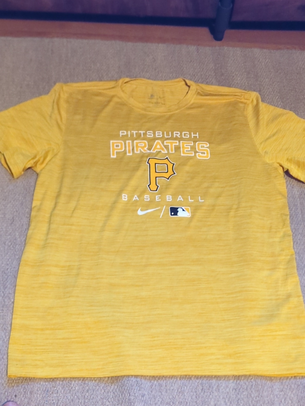 Mens Nike Dri Fit Pittsburgh Pirates Short Sleeve T Shirt Size XL Yellow